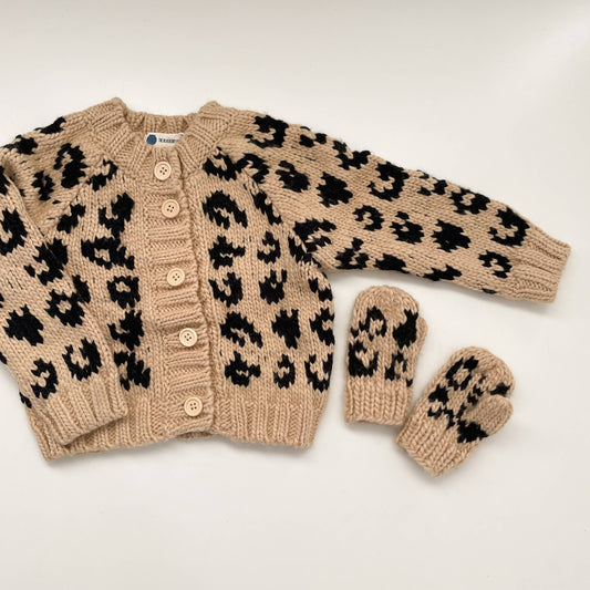 Cheetah Mittens