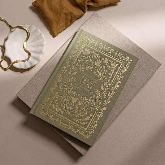 Mom's Story: A Memory and Keepsake Journal For My Family