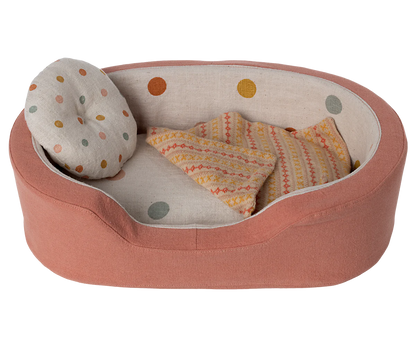 Cosy dog basket, Medium - Coral