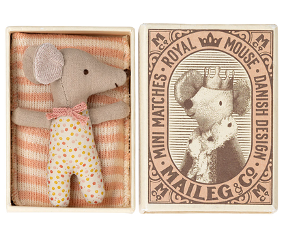 Sleepy/wakey baby mouse in matchbox - Rose