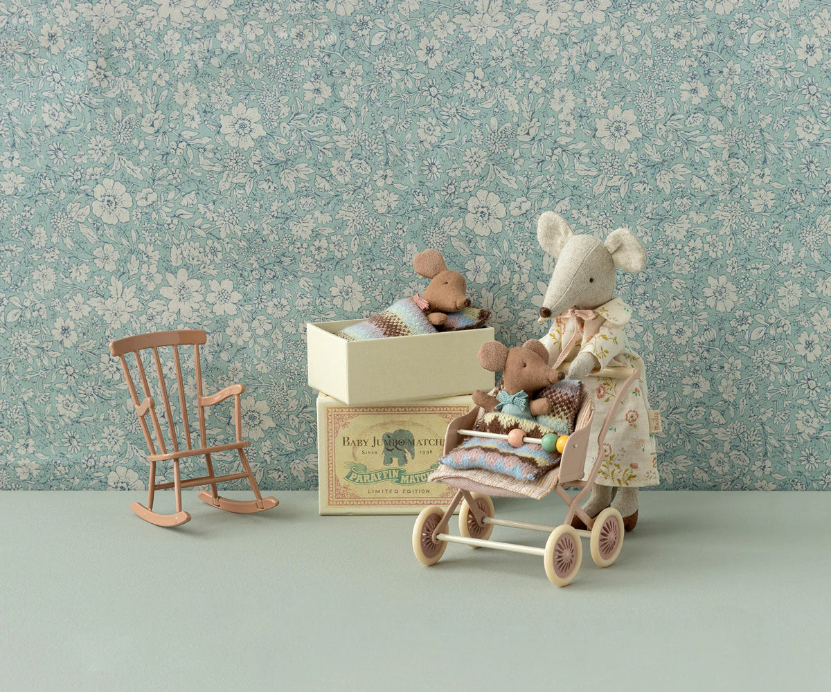 Sleepy Wakey, Baby Mouse in matchbox - Rose