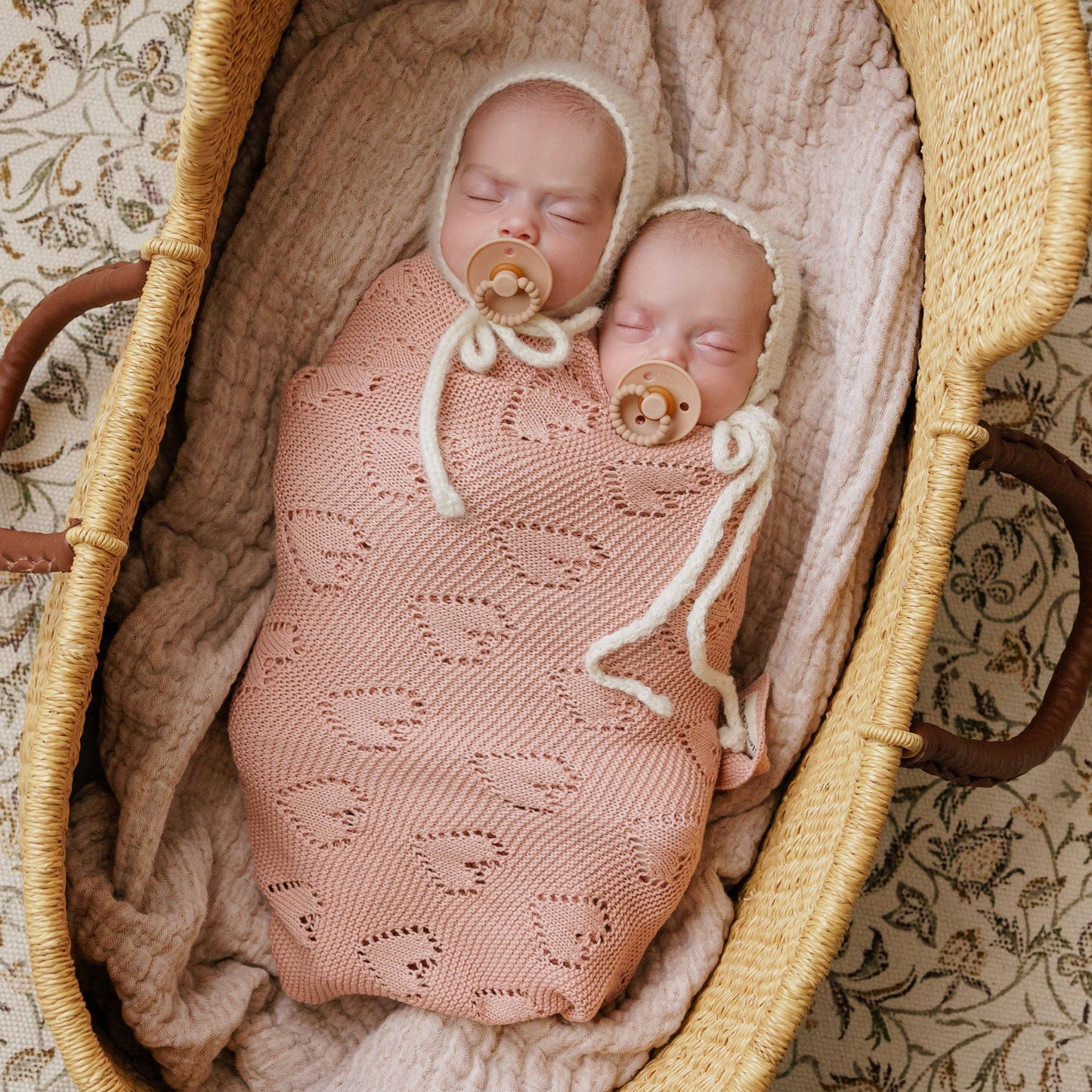 100% Luxury Cotton Swaddle Receiving Baby Blanket - Heart