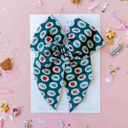 Green Cameo Christmas, crepe hair bow