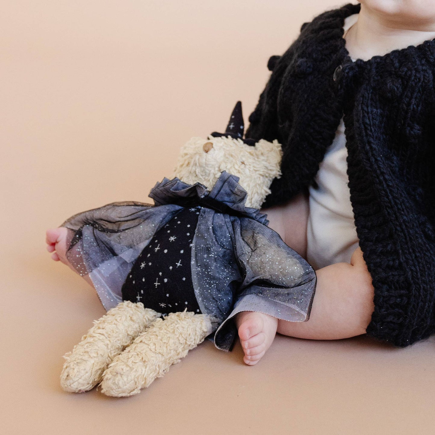 Popcorn Cardigan in Black