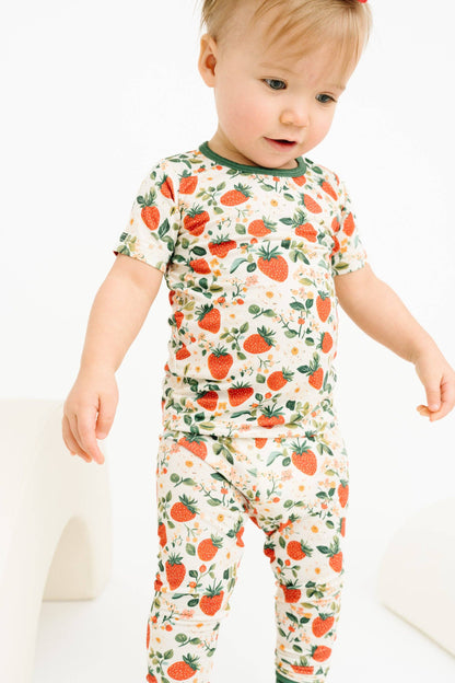 Vintage Strawberry Short Sleeve Bamboo Set