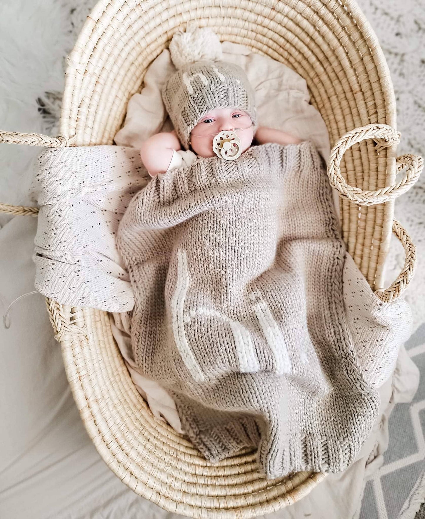 hi. Hand Knit Blanket Pebble