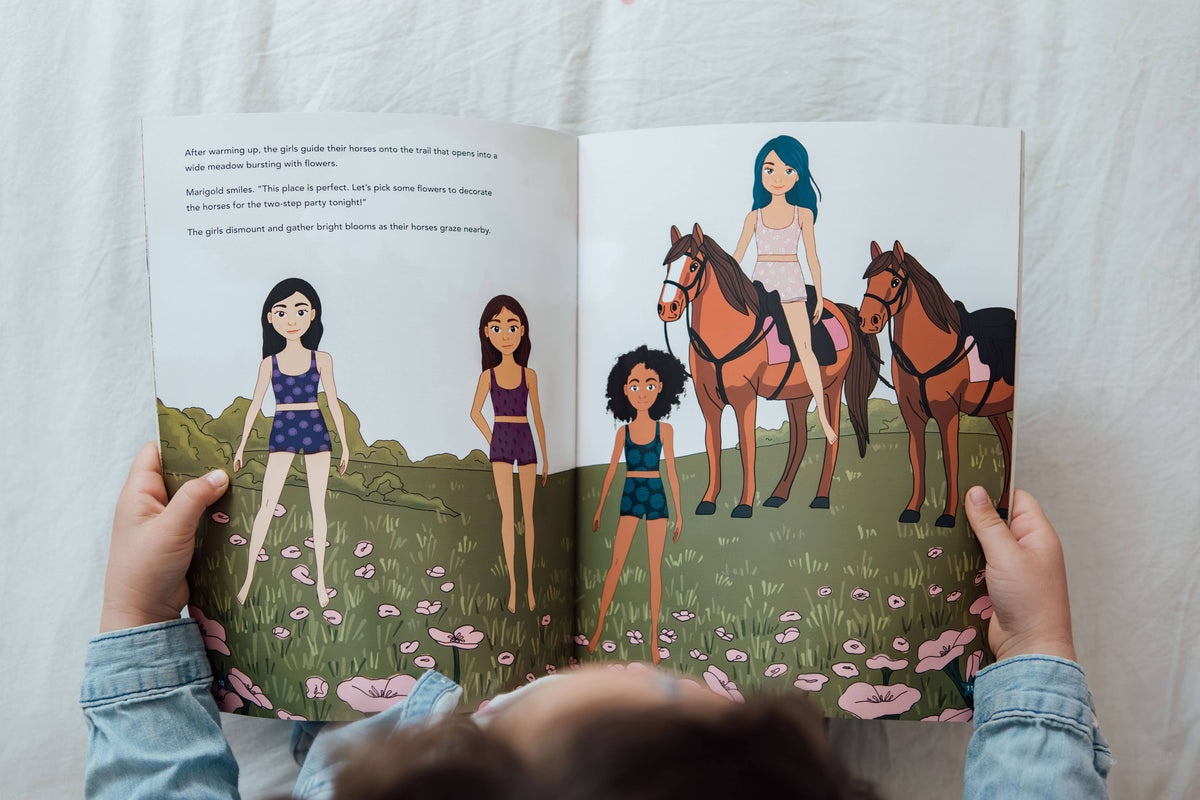 Horses and Ponies sticker storybook - view 3