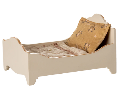 PREORDER - Bed, Mouse - Off white (Available Early October)