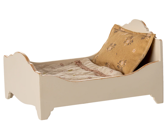 PREORDER - Bed, Mouse - Off white (Available Early October)