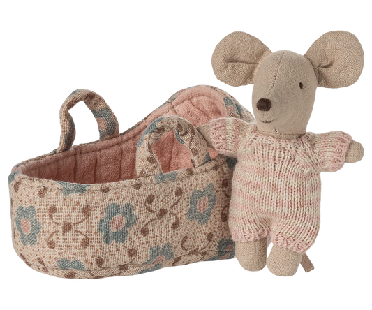 PREORDER - Baby mouse in carry cot - Rose (Available Mid October)