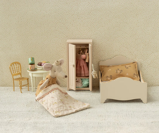 Maileg Princess Mouse organizing her bedroom.