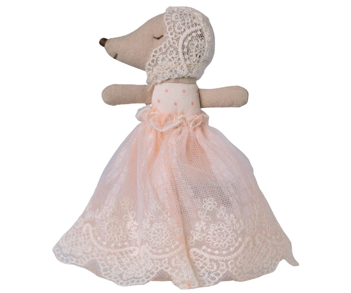 Baby mouse in gown - Powder (Available Mid June)