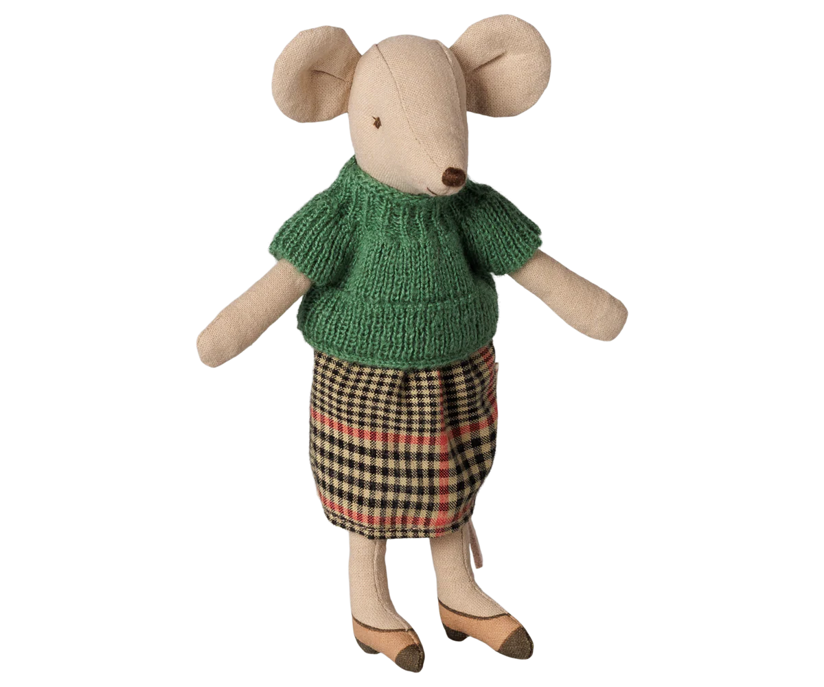 Grandma mouse (Preorder - Available Early November)