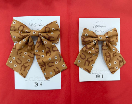 Brown Horseshoes Sailor Bow