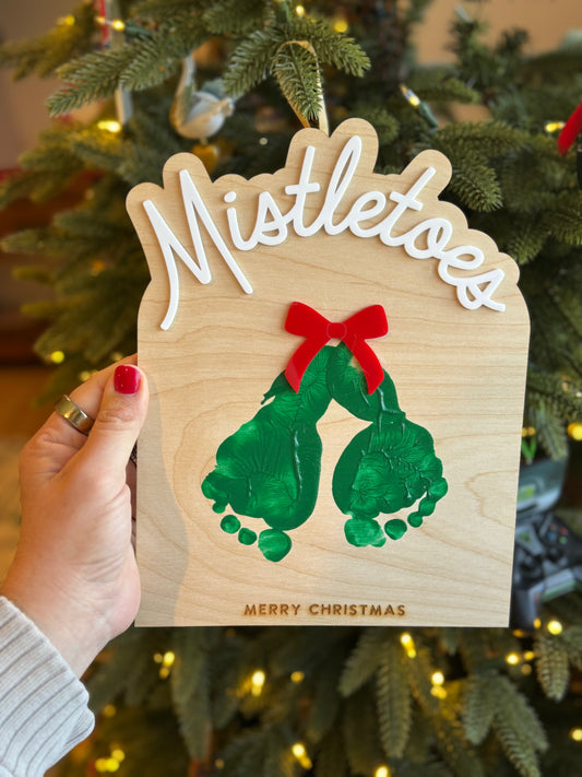 DIY "Mistletoes" Footprint