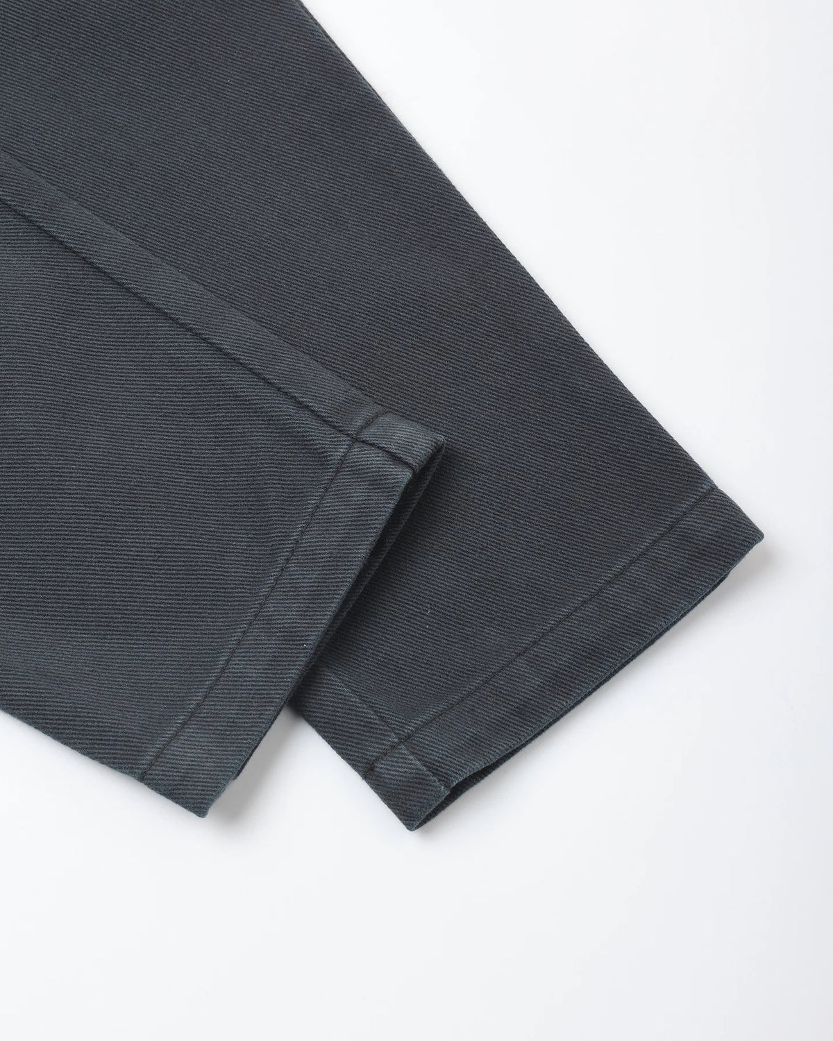 Rylee + Cru Kalen Pant in midnight, further view of the drawstring pants