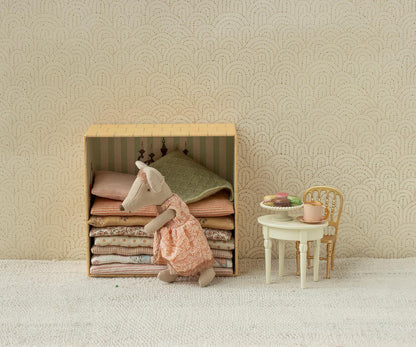 Princess and the Pea, Big Sister Mouse - view 2