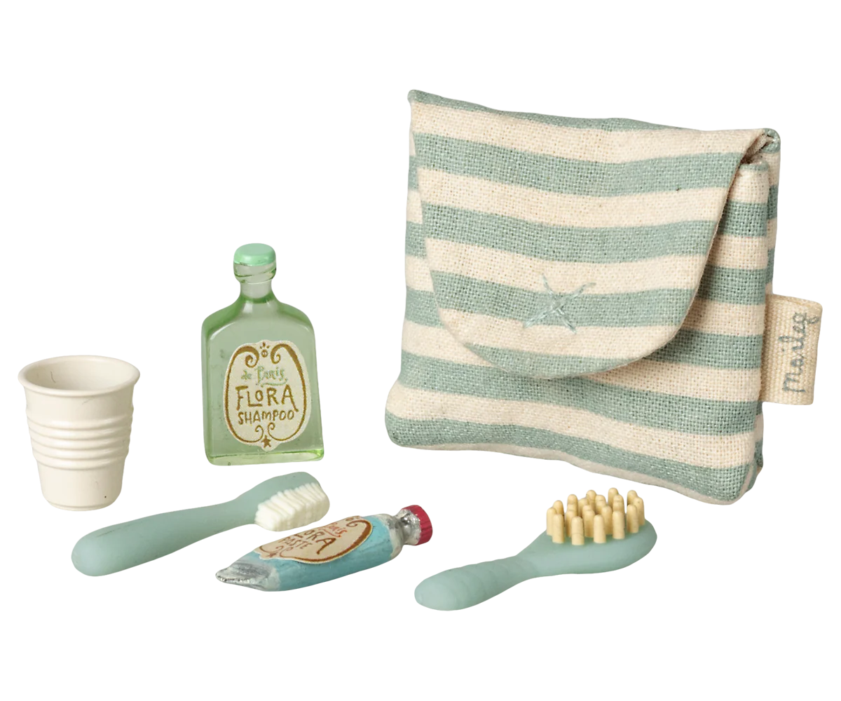 Toothbrush set in bag, Mouse - Blue stripe (Available Mid April)