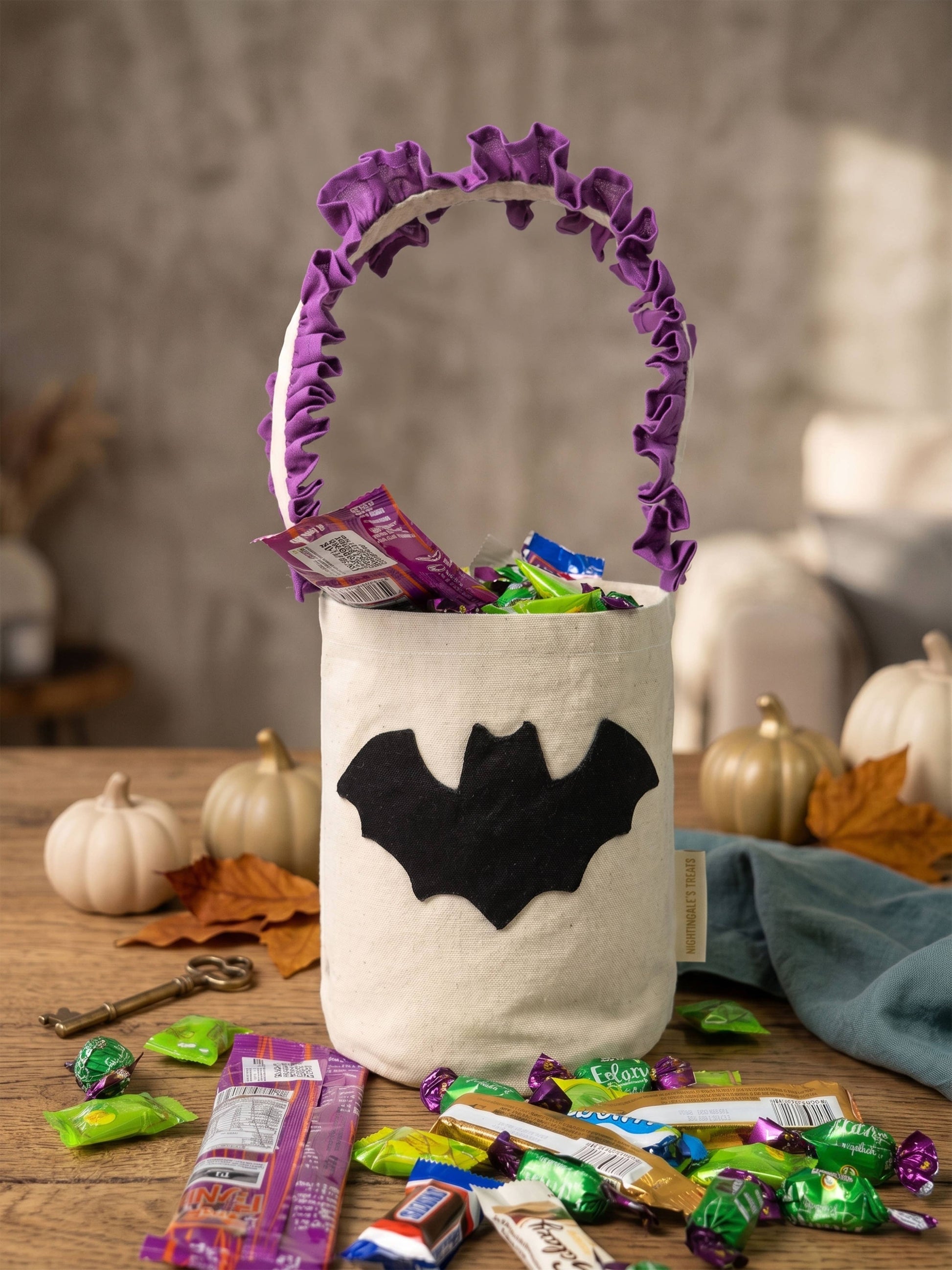 House of Kraft Halloween bat ruffle trick or treat candy basket
