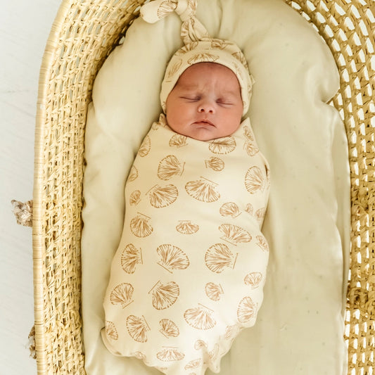 Organic Swaddle Blanket & Hat - Seashells