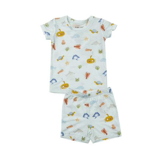 Short two piece loungewear set. Our inky ocean bamboo set features sea life including turtles, lobsters, shrimp, submarines, seaweed, sharks and more! 