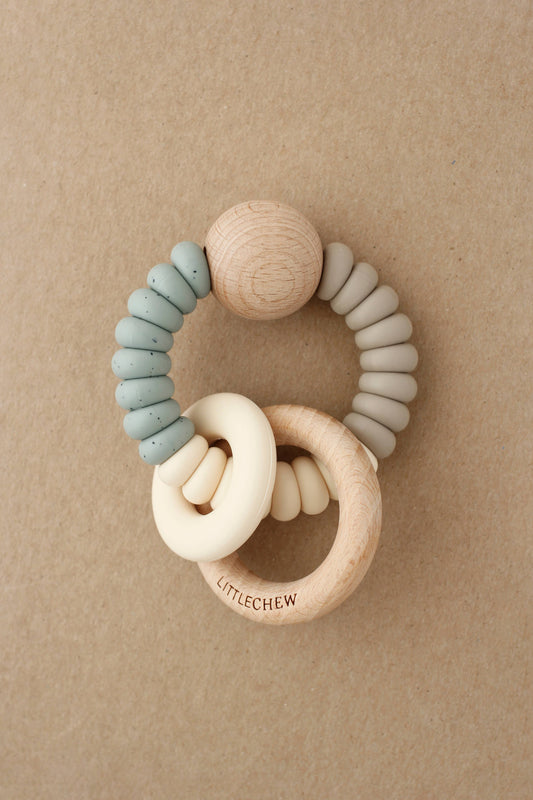 Dany Rattle Teether in Cloud